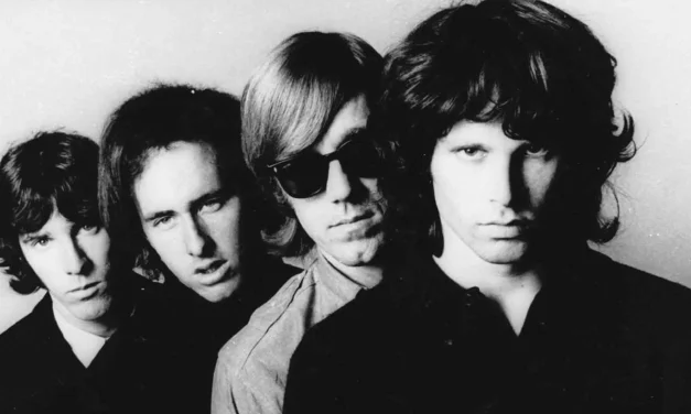RAY MANZAREK: EL TECLISTA QUE ENCENDIÓ EL FUEGO DEL ROCK PSICODÉLICO