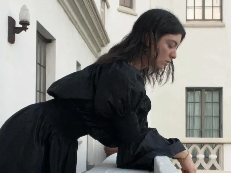 Lorde renace con "What was that": Vuelve la reina del synth-pop emocional 1 Presentación y críticas nuevo single de Lorde