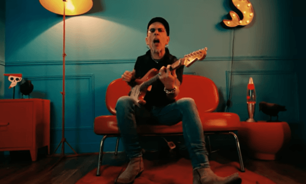 Fito & Fitipaldis sorprenden con “Los cuervos se lo pasan bien”: 