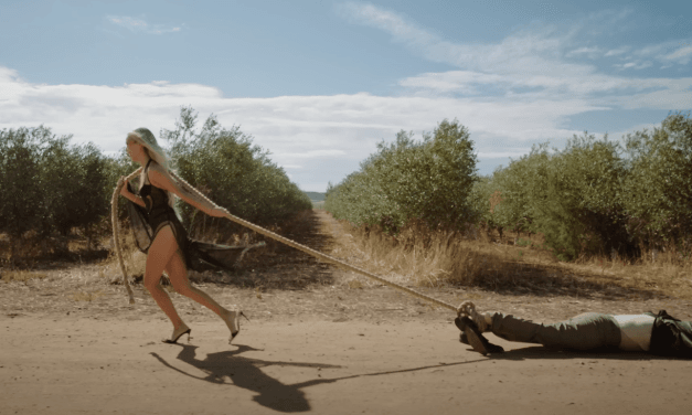 “Lárgate” de Ana Mena: una balada intensa con regusto italiano. 