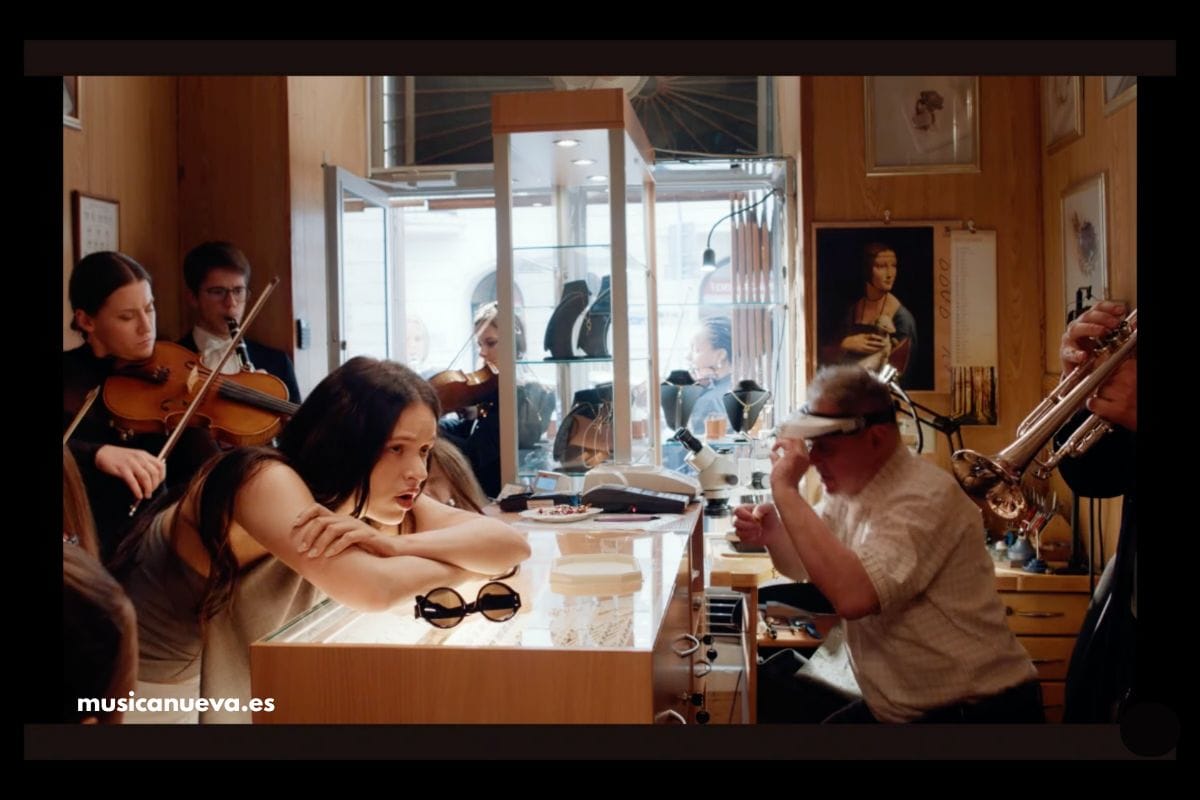 ¿Qué significa 'Berghain' de Rosalía? Te contamos la historia oculta del vídeo y sus 5 arquetipos